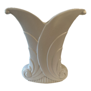 1940s Art Deco Skyscraper Style White Porcelain Scroll Form Vase by Abingdon