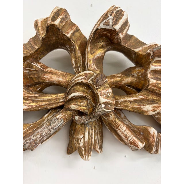 Vintage Carved Giltwood Louis XVI Ribbon Bow & Laurel Wall Ornament – 19" For Sale - Image 9 of 18