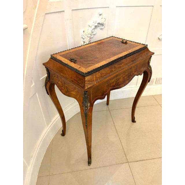 Mid 19th Century Antique French Walnut Planter Table, 1860 For Sale - Image 5 of 16