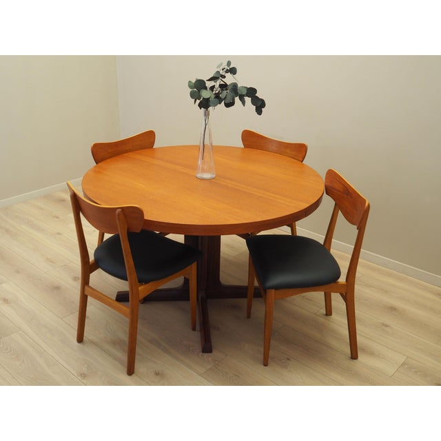 Danish Round Teak Table, 1970s For Sale - Image 3 of 18