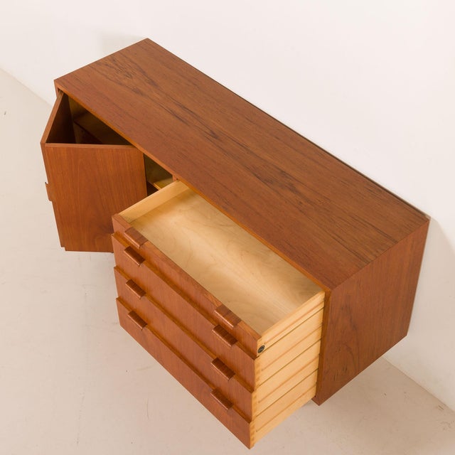 Teak Sideboard by Carlo Jensen for Hundevad & Co, Denmark, 1970s For Sale - Image 9 of 15