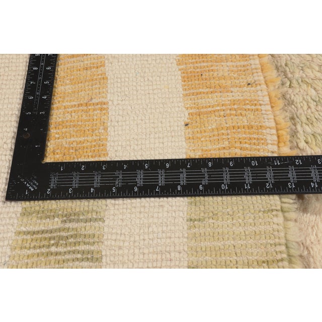 Textile Contemporary Beni Mrirt Moroccan Rug, 07'01 X 09'00 For Sale - Image 7 of 10