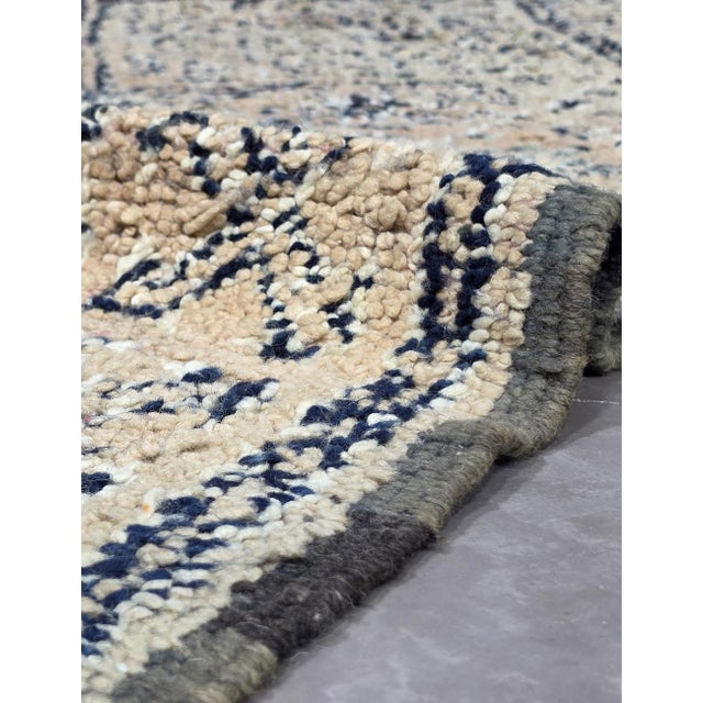 1980s Vintage Beni Mguild Ivory and Blue Rug - 10.3 X 6.4 Ft For Sale - Image 5 of 6