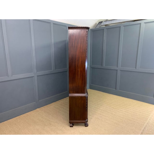 Chippendale Mahogany Bookcase by Hille, 1920 For Sale - Image 6 of 18