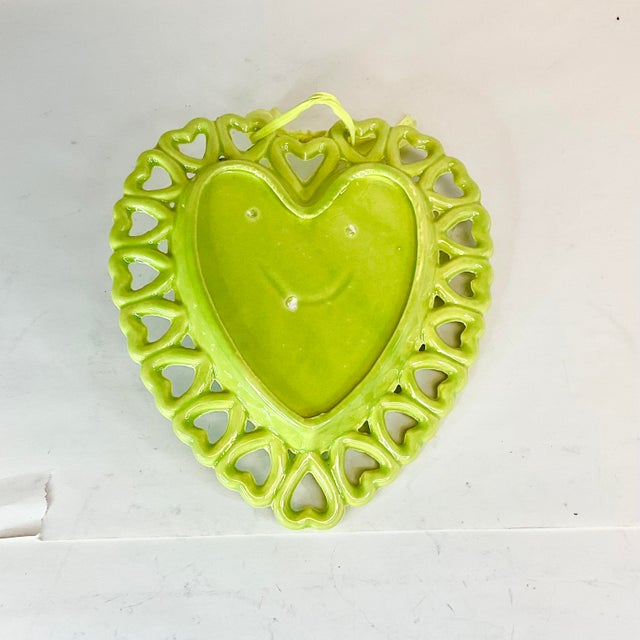 1940s Majolica Art Deco Boho Chic Valentine and Tromp L’Oeil Rose Heart Wall Plate For Sale - Image 10 of 10