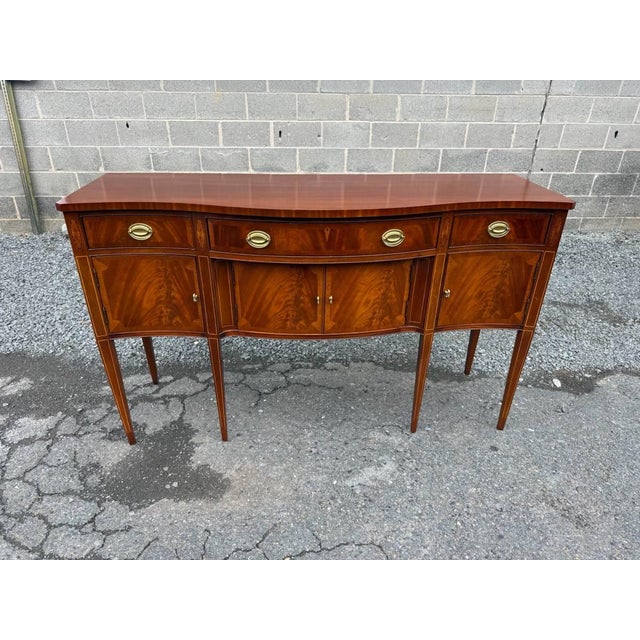 Hickory Chair Hepplewhite Style Mahogany Satinwood Inlaid Serpentine Front Hickory Chair Federal Style Satinwood Inlaid...