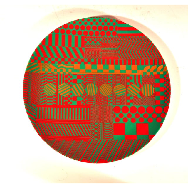 Mid-Century Modern Sir Eduardo Paolozzi for Wedgwood: "Variations on a Geometric Theme", a Complete and Boxed Limited Edition Set of Six Bone China Plates, 1971 For Sale - Image 3 of 10