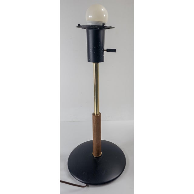 Mid-Century Modern Mid-Century Modern Table Lamp by Lightolier Attributed to Gerald Thurston For Sale - Image 3 of 9