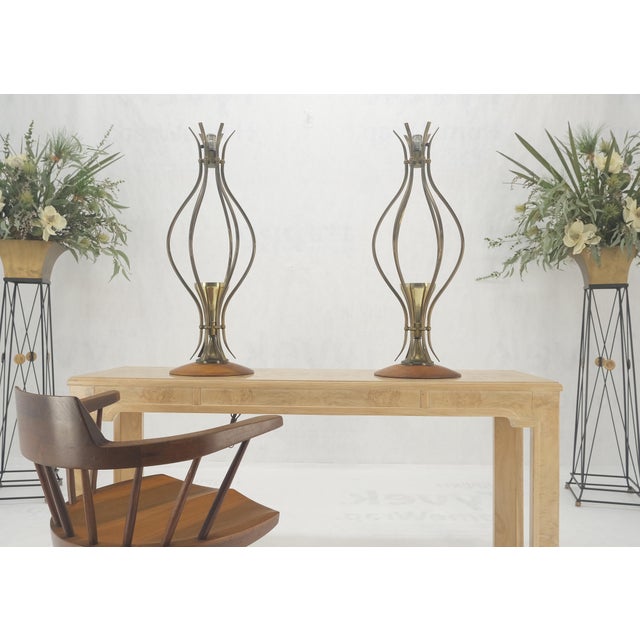 Mid-Century Modern Pair of Onion Shape Turned Solid Walnut Bases Brass Harps Table Lamps MINT! For Sale - Image 3 of 13