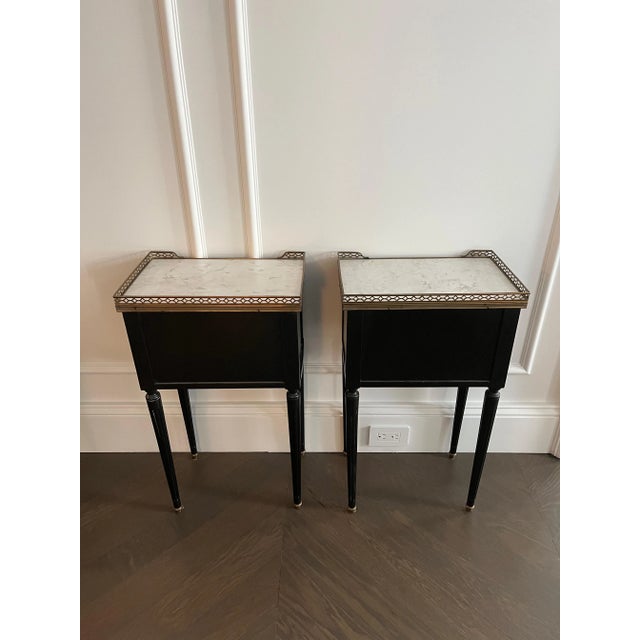 Early 19th Century Neoclassical Nightstand, Pair For Sale - Image 4 of 9