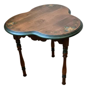 Antique Abernathy Furniture Hand-Painted Clover Shaped Accent Table – Kansas City, Mo