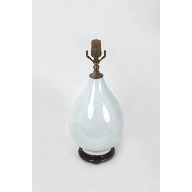 1980s Traditional Teardrop Blanc De Chine Porcelain White Crackle Vase For Sale - Image 4 of 7