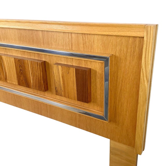 1970s Vintage Modern Brutalist Queen Headboard by Tobago Furniture For Sale - Image 5 of 10
