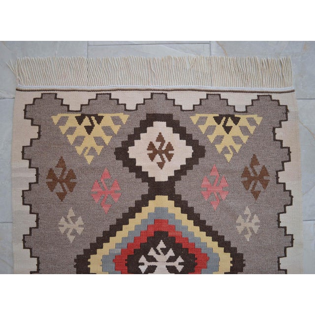 1980s Navajo Style Kilim Rug Hand Woven Flat Weave Area Rug 3x4 Ft For Sale - Image 11 of 15