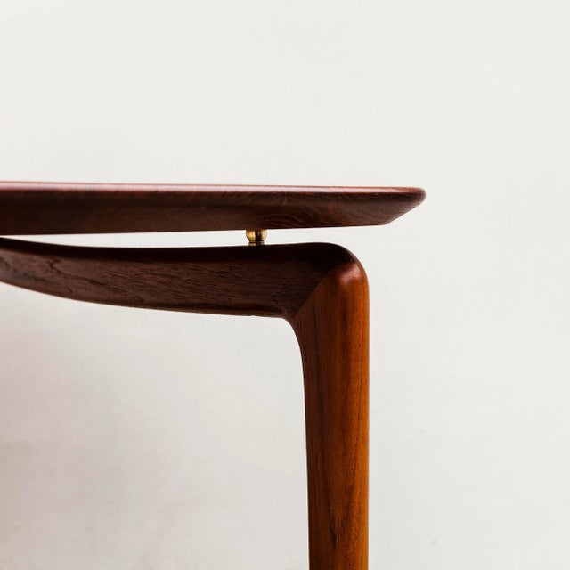 France & Daverkosen 1950s Restored Danish Modern Teak Side Table by Hvidt & Molgaard-Nielsen For Sale - Image 4 of 12