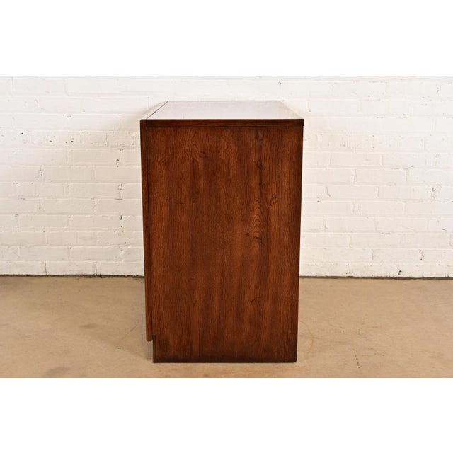 Henredon Style Mid-Century Modern Campaign Oak Bachelor Chest, Circa 1970s For Sale - Image 12 of 15