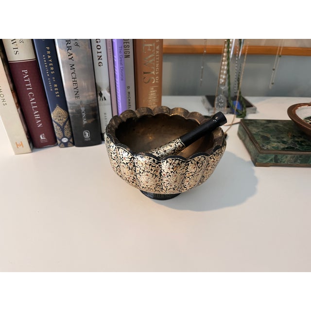 Vintage Mid Century Persian Chinoiserie Paper Mache and Brass Silver Leaf Floral Mortar and Pestle For Sale - Image 6 of 8