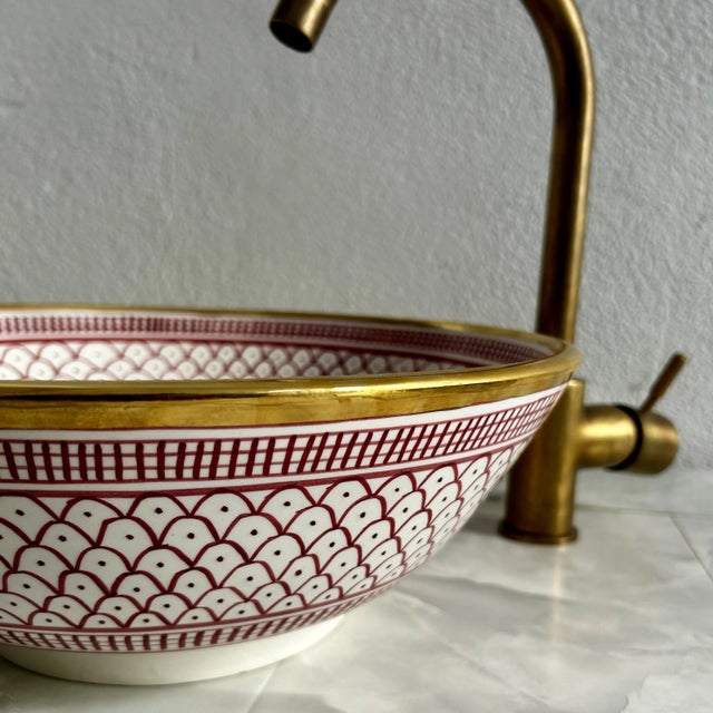 Ceramic Ceramic Sink With 14k Gold Rim Vessel Round Sink Bowl Basin With Drain For Sale - Image 7 of 10