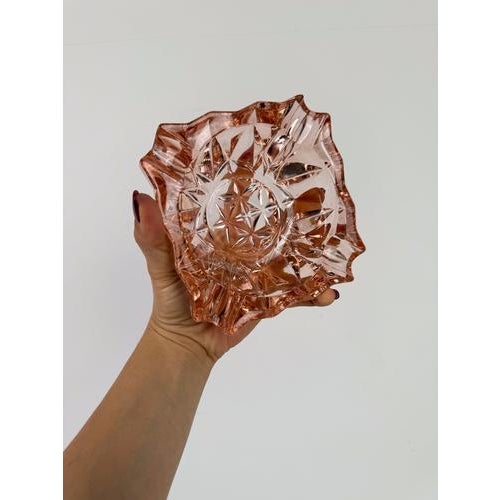 Vintage French Peach-Pink Diamond-Cut Glass Ashtray, 1950s For Sale - Image 10 of 18
