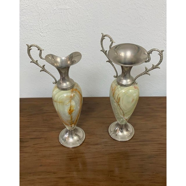 Hollywood Regency Pair of Vintage Green Onyx Urn Vases With Silver-Toned Handles, Mid-Century Neoclassical For Sale - Image 3 of 6