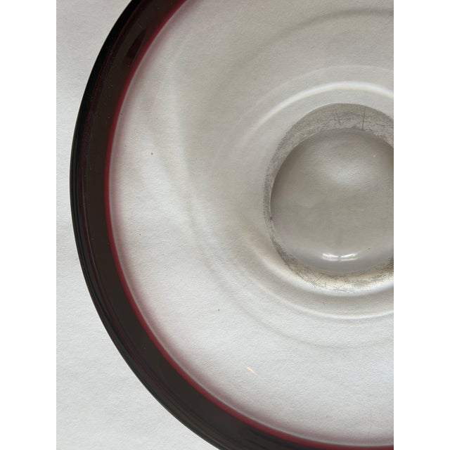 Scandinavian Bowl and Vase in Amethyst Glass by Vicke Lindstrand for Kosta Boda, 1950s, Set of 2 For Sale - Image 10 of 18