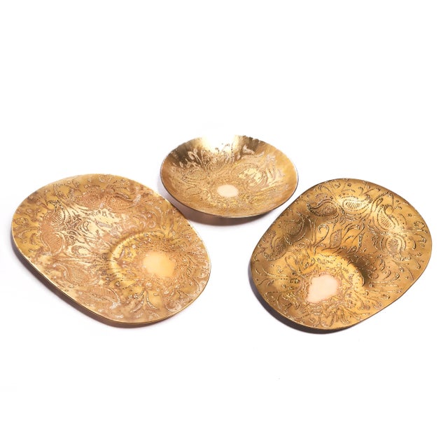 Shabby Chic Vintage Textured Gold Glass Dishes - Set of 3 For Sale - Image 3 of 5