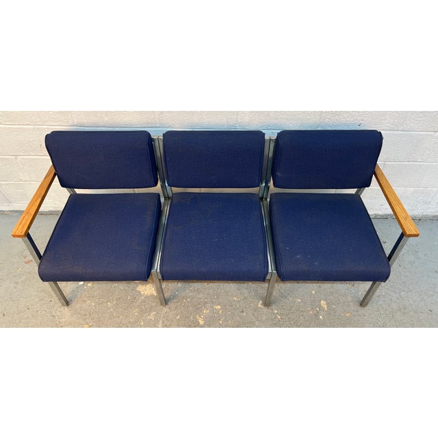 Mid-Century Modern Mid-Century Vintage Chrome Three Seat Airport Bench For Sale - Image 3 of 14