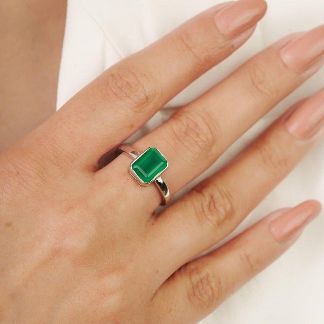 Not Yet Made - Made To Order Classic Bezel Set Green Onyx Solitaire Ring in 925 Silver- Unisex Ring - Size 7 For Sale - Image 5 of 12