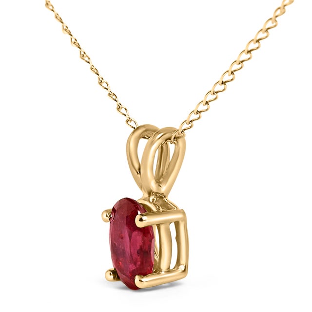 Contemporary 14K Yellow Gold 6x4MM Oval Shaped Red Ruby Solitaire Pendant Necklace For Sale - Image 3 of 5