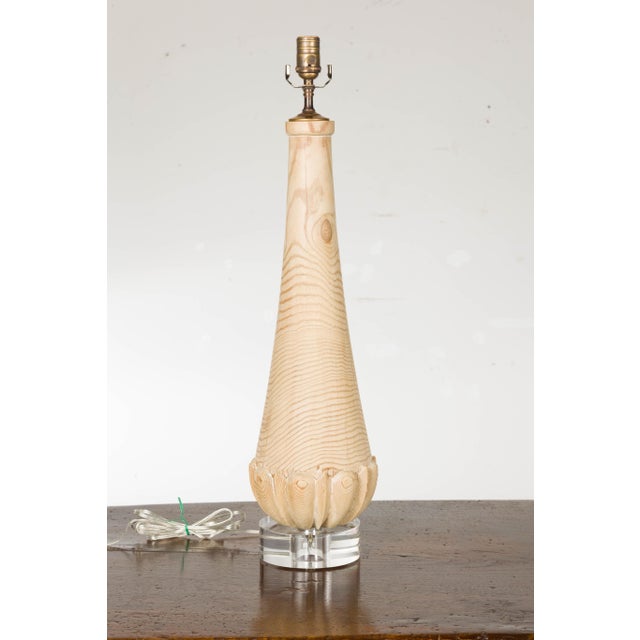 Wood Mid 20th Century English Midcentury Pine Table Lamps with Natural Finish and Lucite Bases - Pair For Sale - Image 7 of 12