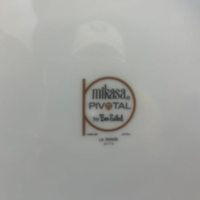 Mikasa Mid 20th Century Mikasa Dinner Plates Set of 4 For Sale - Image 4 of 7