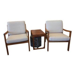Senator Lounge Chair in Teak with Upholstered Cushions in Beige Wool Fabric by Ole Wanscher from Poul Jeppesens Møbelfabrik, 1960s For Sale