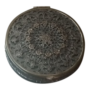 1930 Evans Sterling Silver Ornate Filigree Powder Compact Case