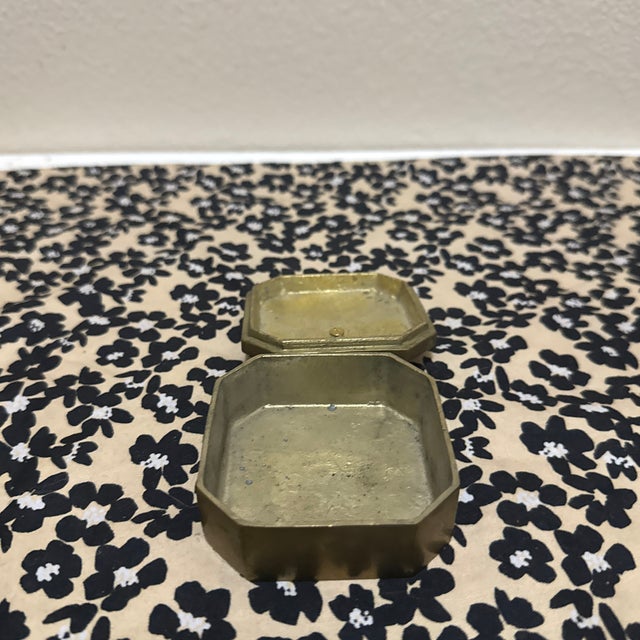 1960s Trinket Box Brass With Shell For Sale - Image 4 of 8