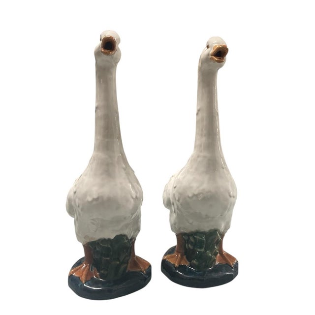 Vintage Hollywood Regency White Ceramic Geese - A Pair For Sale In West Palm - Image 6 of 8