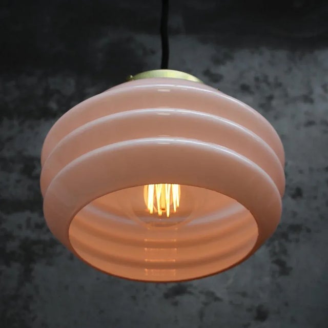 1950s French Pink Reeded Clichy Glass Pendant Lamp For Sale - Image 5 of 7