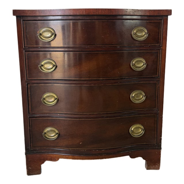 1970s Heritage Henredon Bow Front Mahogany Four-Drawer Nightstand For Sale