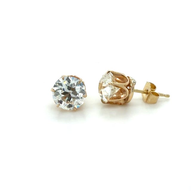 Victorian Late 19th Century Pair of Victorian 2.80 Carat Old European Cut Diamond Stud Earrings For Sale - Image 3 of 5