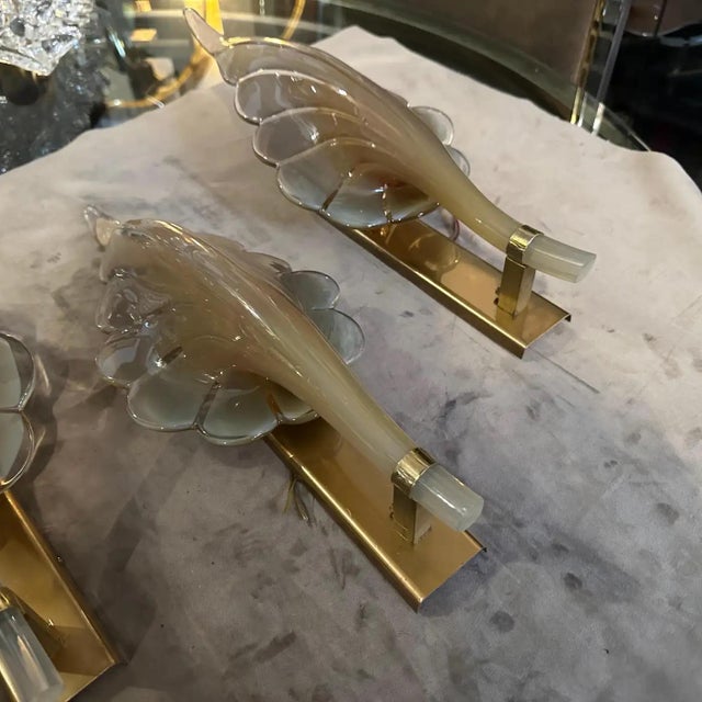 A 1970s Mid-Century Modern Brown Murano Glass Leaf Wall Sconce by Franco Luce For Sale - Image 4 of 12