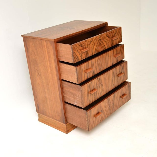 Art Deco Figured Walnut Chest of Drawers, 1930 For Sale - Image 4 of 10