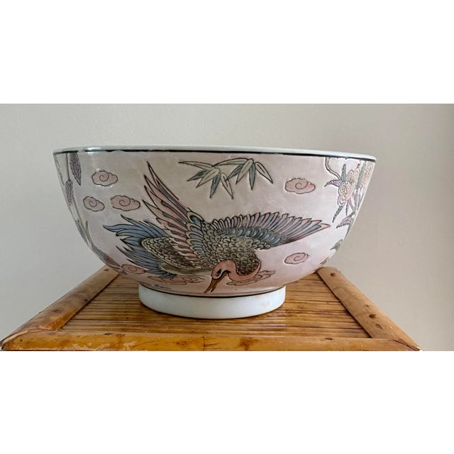 Mid 20th Century Large Chinoiserie Pale Pink Bowl With Crane For Sale - Image 5 of 10