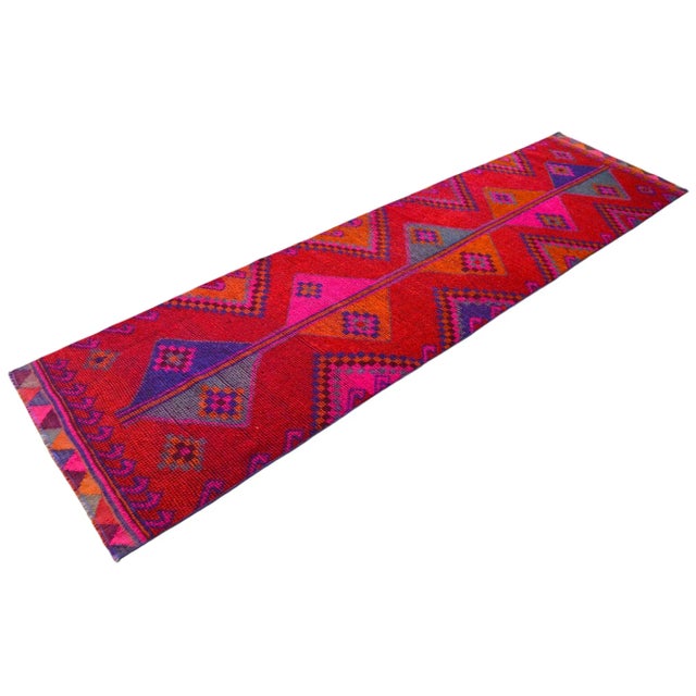 Tribal 1970s Kurdish Herki Hand-Knotted Hot Pink Tribal Runner - 3′1″ × 11′9″ For Sale - Image 3 of 11