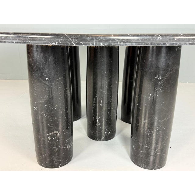 Il Colonnato Round Table in Black Marble attributed to Mario Bellini for Cassina, 1970s For Sale - Image 6 of 14