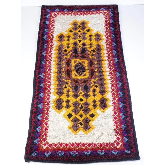 Mid-Century Czechoslovakian Wool Runner Rug, 1960s For Sale - Image 9 of 9