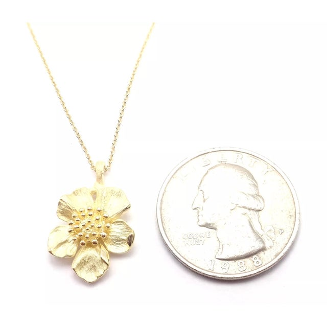 Metal Vintage Tiffany & Co. Yellow Gold Dogwood Flower Pendant Necklace For Sale - Image 7 of 11