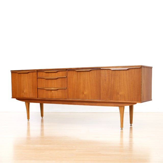 Mid-Century Modern Mid Century Credenza by Stonehill Furniture in Teak For Sale - Image 3 of 10