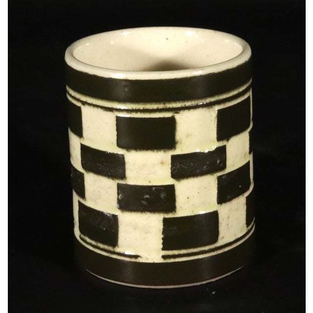 English Creamware Checkerboard Child's Mug, Circa 1820–1850 For Sale In Philadelphia - Image 6 of 8