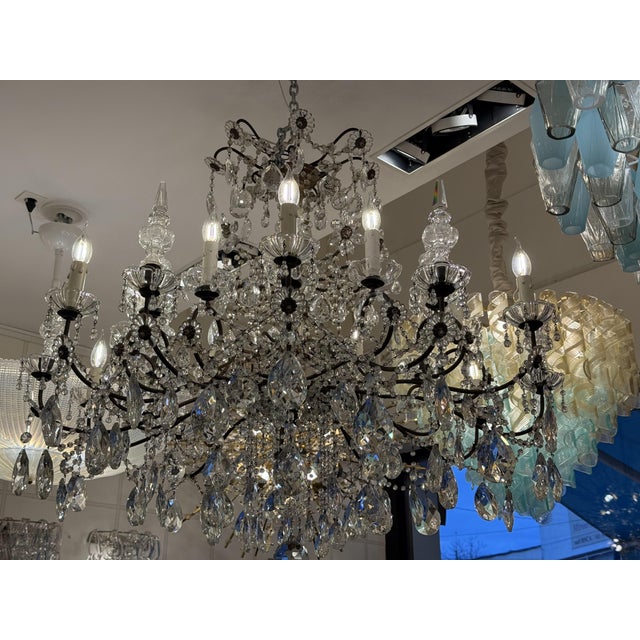 19th Century Italian Neoclassical Giltwood and Crystal Chandelier For Sale - Image 10 of 18