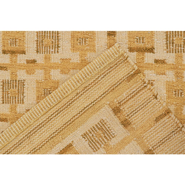 Textile Rug & Kilim’s Scandinavian Style Kilim with Gold Geometric Pattern - 12x15 For Sale - Image 7 of 7