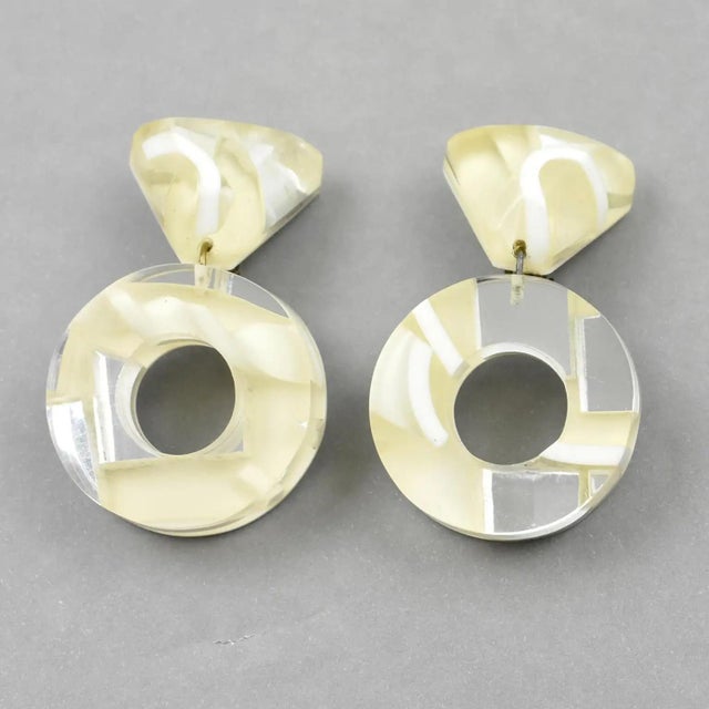 Kaso Cream-White and Mirror Acrylic Resin Clip Earrings For Sale - Image 4 of 10